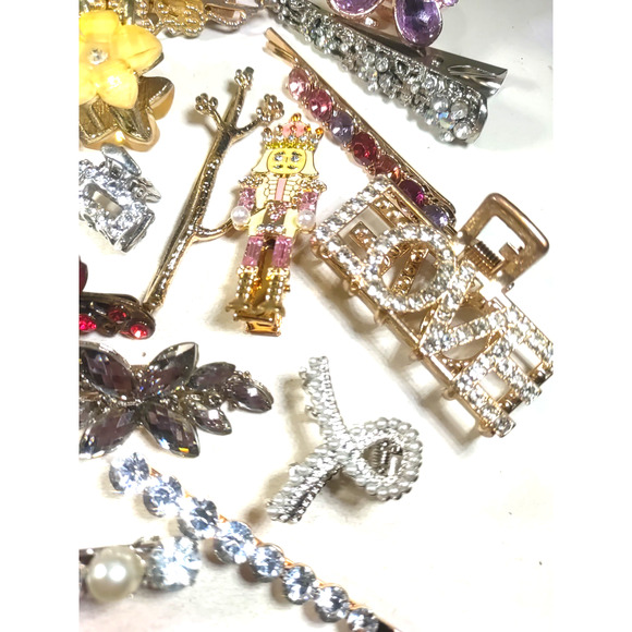 Junk Drawer Lot Hair Barrettes Tension Clips Bobby Pins Christmas Party Fun - Picture 11 of 16